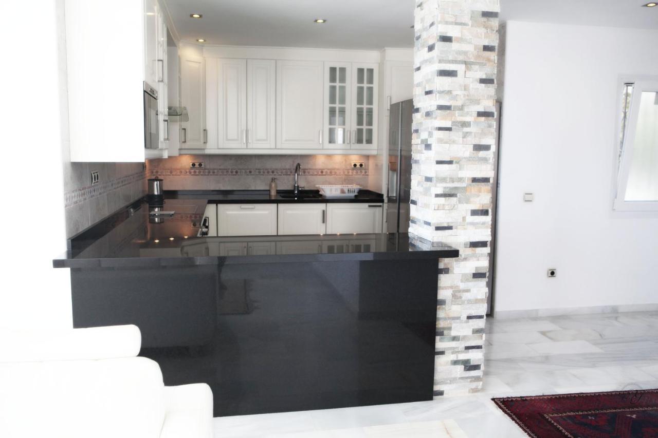 Luxury Puerto Banus Penthouse With Parking & Wi-Fi Marbella Exterior foto